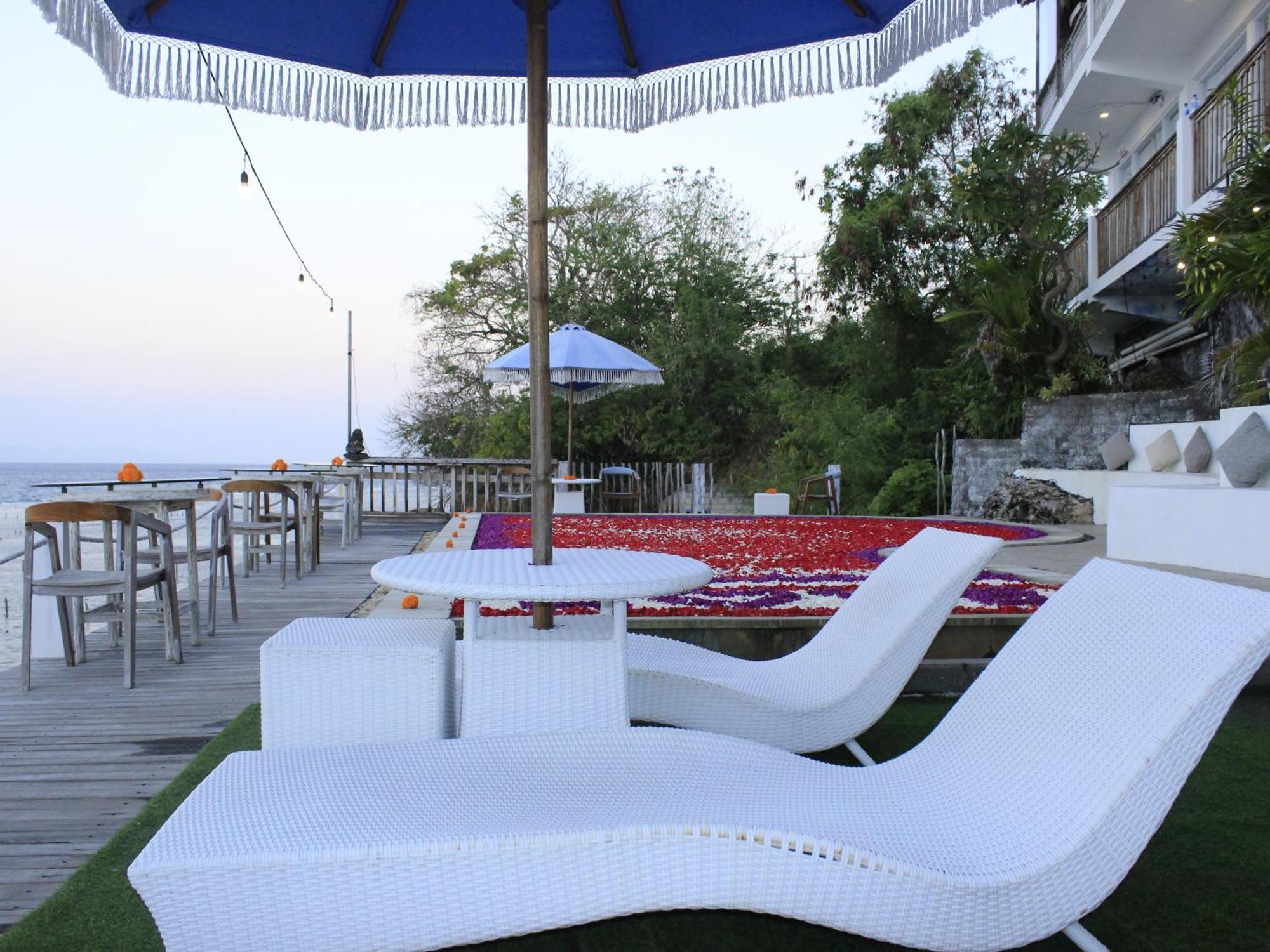 Suite Ocean Blue Batununggul Dış mekan fotoğraf