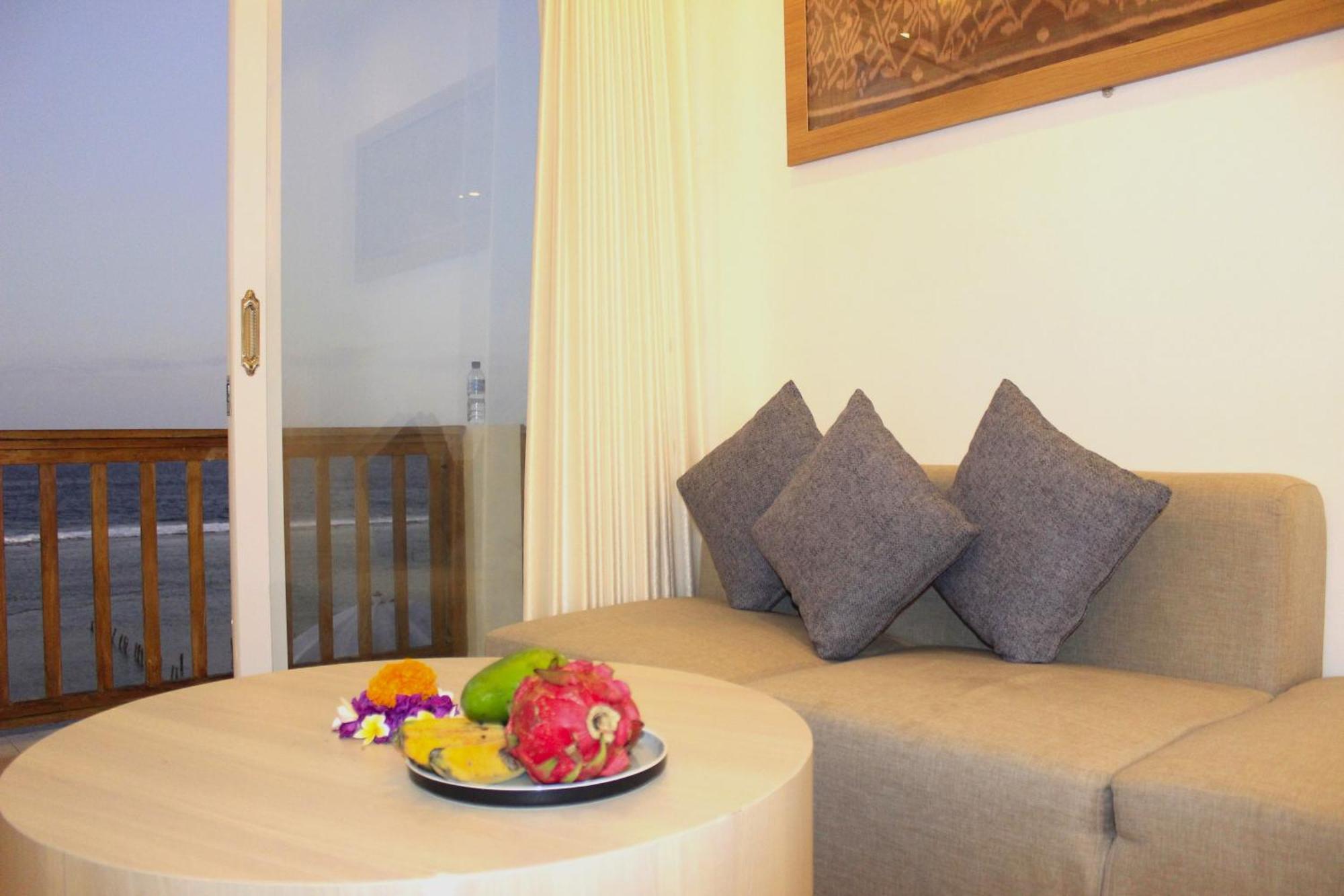 Suite Ocean Blue Batununggul Dış mekan fotoğraf