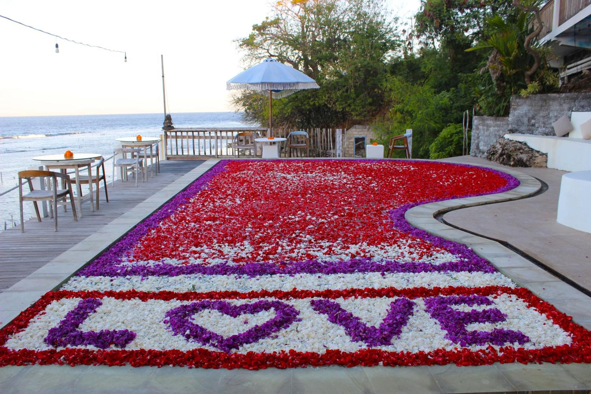 Suite Ocean Blue Batununggul Dış mekan fotoğraf